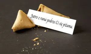 Jakie wróżby do ciastek? 10 wesołych pomysłów dla dzieci na imprezę
