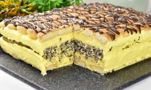 Ciasto Pijak: Czym nasączyć biszkopt? Alkoholowo czy bezalko?