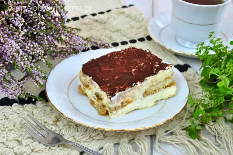 Tiramisu bez jajek: Bezpieczny deser dla ciężarnych i dzieci?