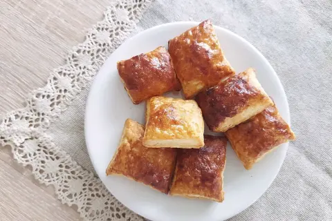 Jak upiec ciastka francuskie dzień wcześniej i nie stracić chrupkości?