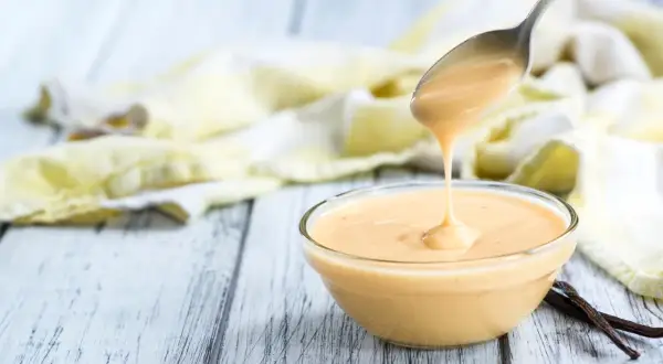 Twój krem budyniowy za rzadki? Oto ratunek w 5 minut!