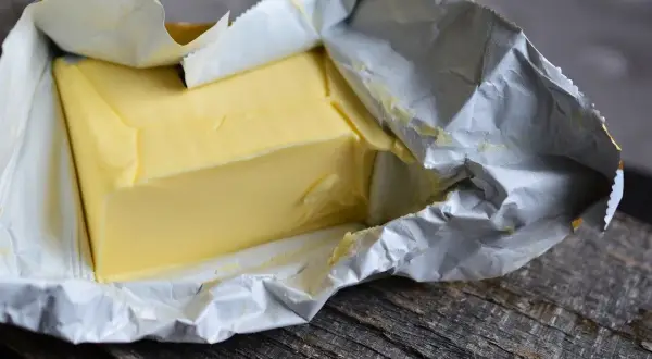 Masło czy margaryna do pieczenia? Klucz do perfekcyjnych wypieków