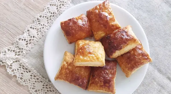 Jak upiec ciastka francuskie dzień wcześniej i nie stracić chrupkości?