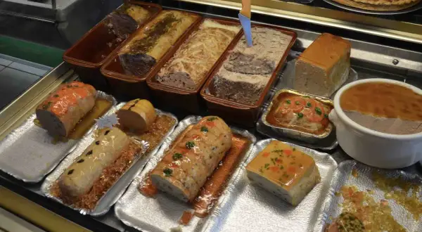Jak piec pasztet w foremkach aluminiowych, aby uniknąć niepowodzeń