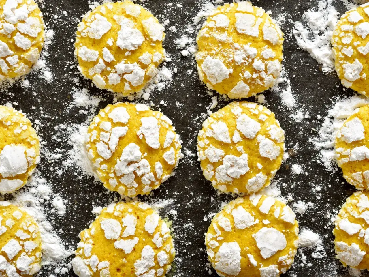 Warianty smakowe ciastek crinkle (cytrynowe, pomarańczowe, czekoladowe)