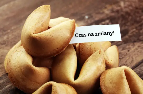 Ciasteczka z wróżbą: Kiedy wkładać wróżbę? Zrób je idealnie!